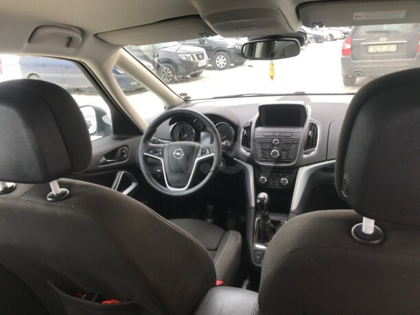 Opel Zafira C, 7 мест, 2015 г.