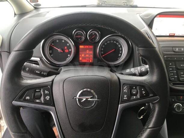 Opel Zafira C, 7 мест, 2015 г.