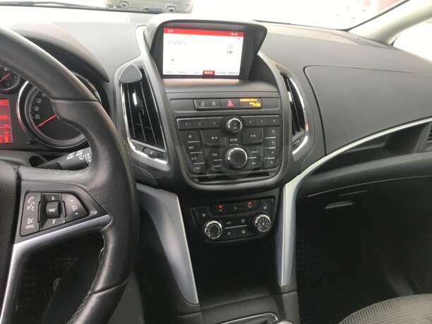 Opel Zafira C, 7 мест, 2015 г.