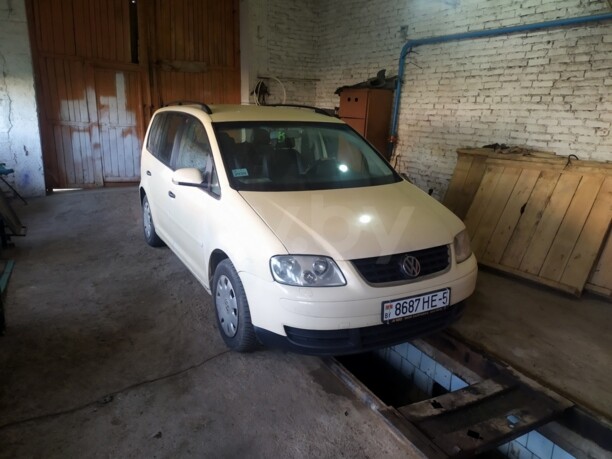 Volkswagen Touran I, 7 мест, 2006 г.