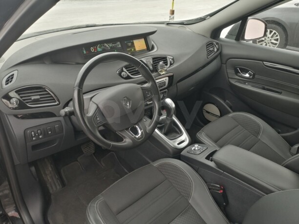 Renault Grand Scenic III · 2-й рестайлинг, 5 мест, 2015 г.