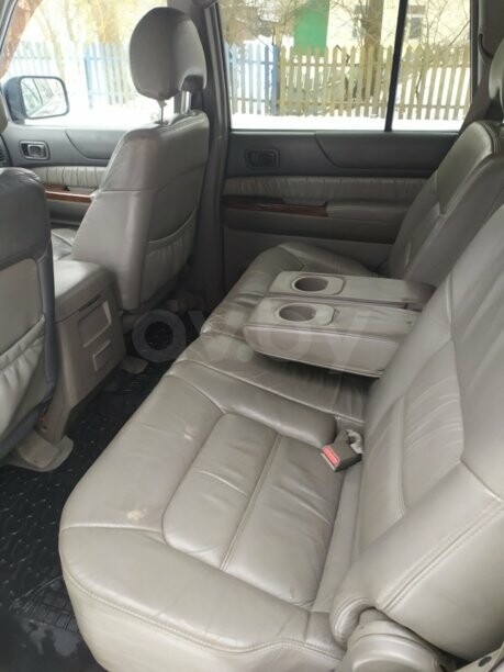 Nissan Patrol Y61, 7 мест, 2000 г.