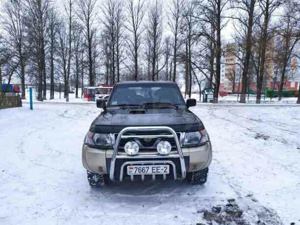 Nissan Patrol Y61, 7 мест, 2000 г.