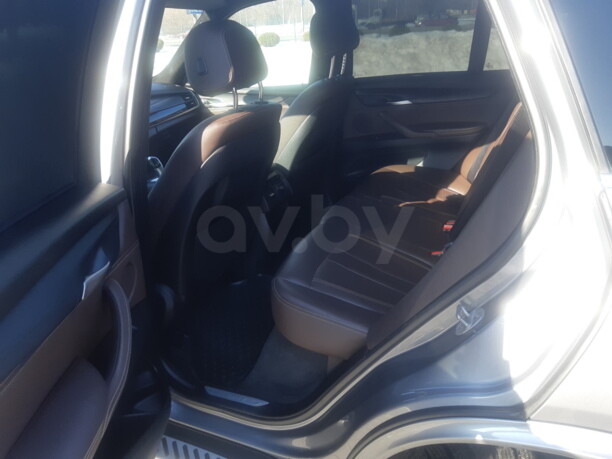 BMW X5 F15, 5 мест, 2015 г.