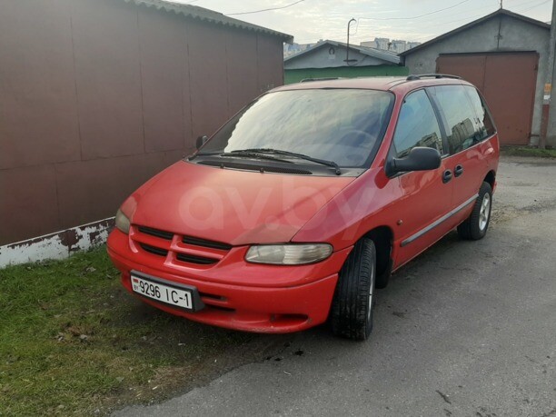 Chrysler Voyager III, 5 мест, 1999 г.