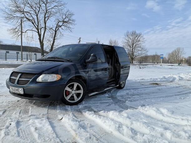 Dodge Caravan IV, 7 мест, 2001 г.