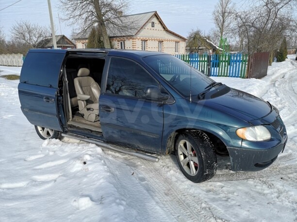 Dodge Caravan IV, 7 мест, 2001 г.
