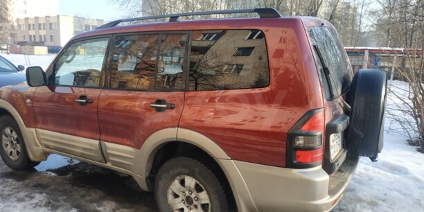 Mitsubishi Montero III, 7 мест, 2001 г.