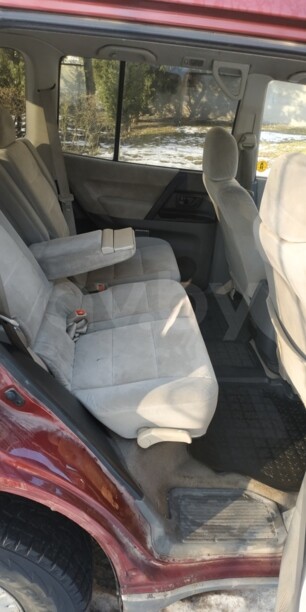 Mitsubishi Montero III, 7 мест, 2001 г.