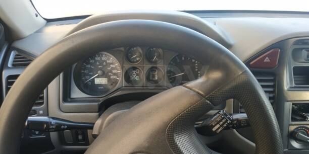 Mitsubishi Montero III, 7 мест, 2001 г.