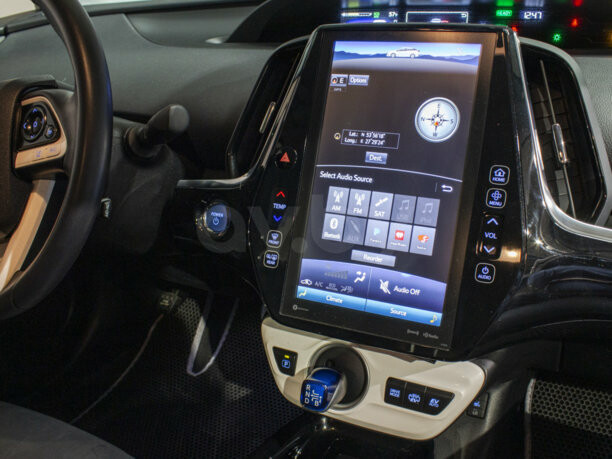 Toyota Prius Prime, 2017 г.