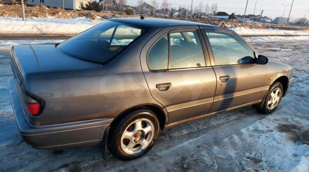Nissan Primera P10, 1990 г.