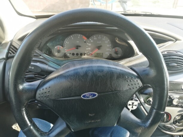 Ford Focus I · Рестайлинг, 2002 г.