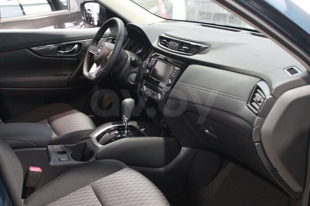 Nissan X-Trail III (T32) · Рестайлинг, 5 мест, 2021 г.