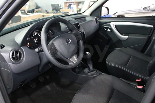 Nissan Terrano V, 5 мест, 2021 г.
