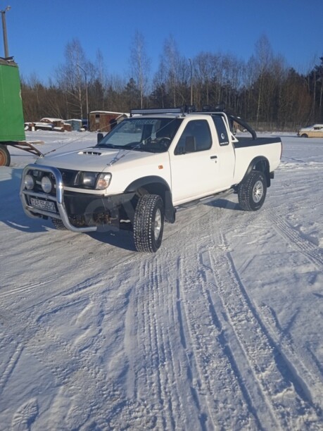 Nissan Navara D22, 2000 г.