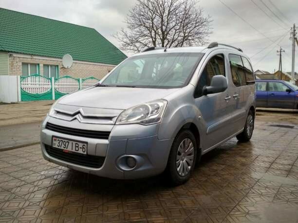 Citroen Berlingo II, 5 мест, 2010 г.