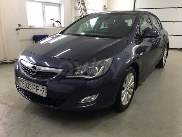 Opel Astra J, 2010 г.