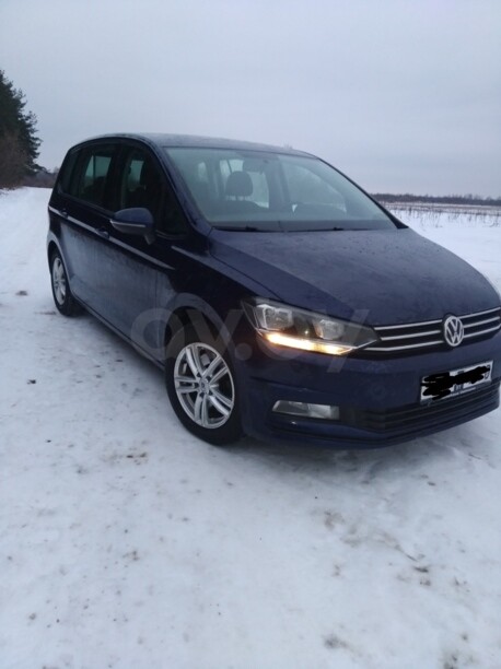 Volkswagen Touran III, 5 мест, 2015 г.