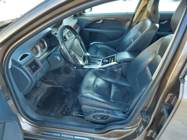 Volvo XC70 III · Рестайлинг, 2013 г.