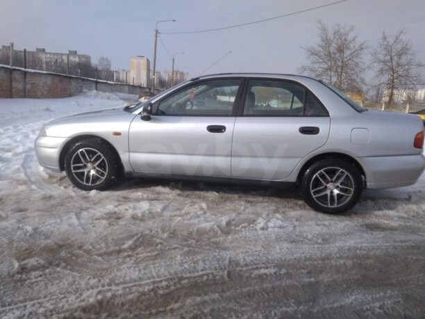Mitsubishi Carisma I, 1997 г.