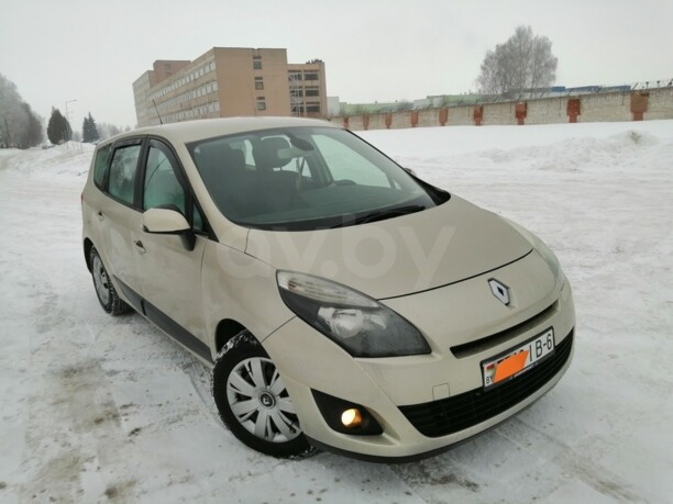 Renault Grand Scenic III, 5 мест, 2009 г.