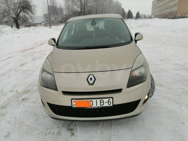 Renault Grand Scenic III, 5 мест, 2009 г.