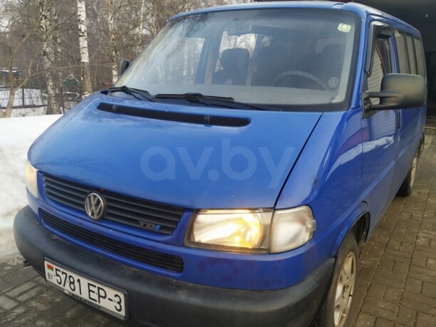 Volkswagen Caravelle T4, 1999 г.