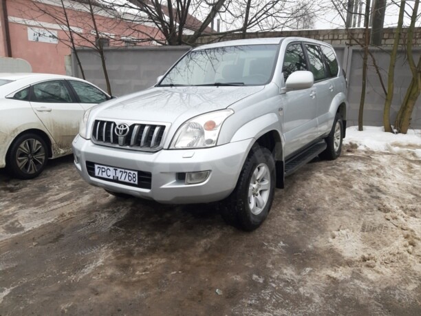 Toyota Land Cruiser Prado J120, 7 мест, 2005 г.