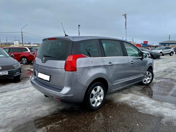 Peugeot 5008 I · Рестайлинг, 7 мест, 2016 г.