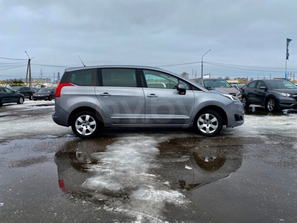 Peugeot 5008 I · Рестайлинг, 7 мест, 2016 г.