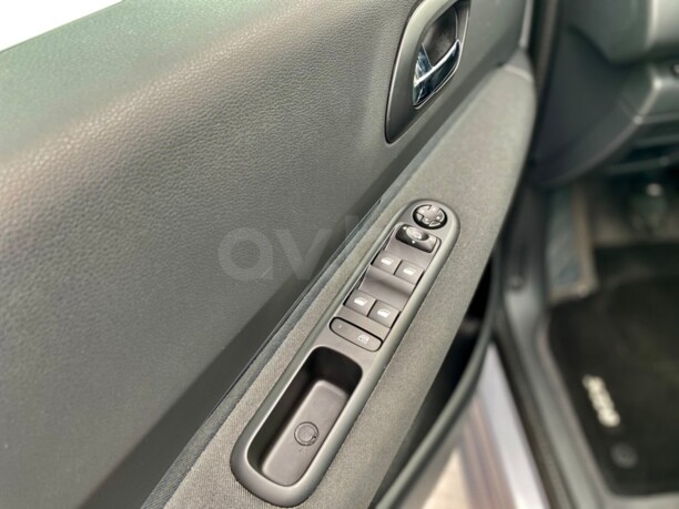 Peugeot 5008 I · Рестайлинг, 7 мест, 2016 г.