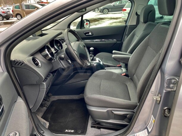 Peugeot 5008 I · Рестайлинг, 7 мест, 2016 г.