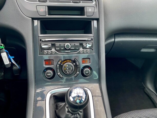 Peugeot 5008 I · Рестайлинг, 7 мест, 2016 г.