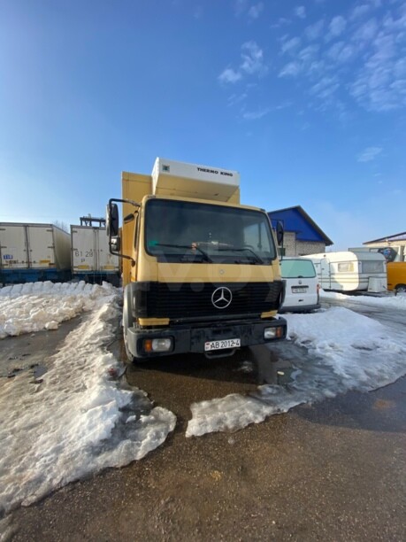 Mercedes 1722 1717, 1990 г.