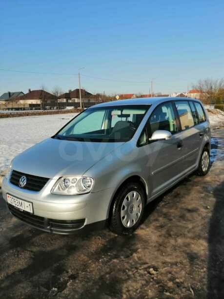 Volkswagen Touran I, 5 мест, 2005 г.