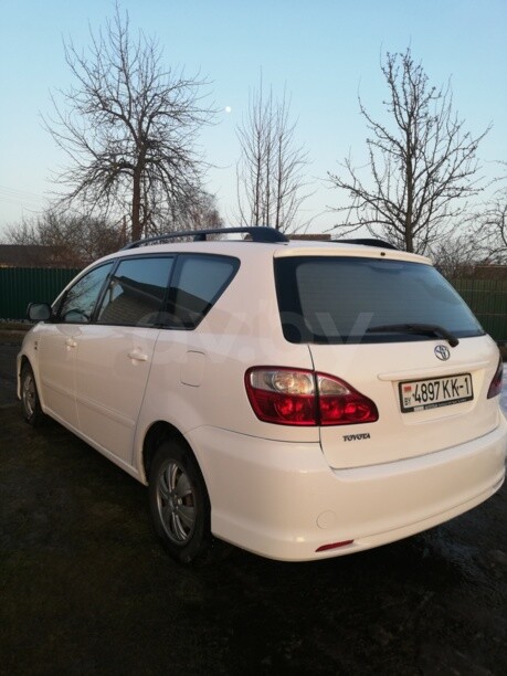 Toyota Avensis Verso I · Рестайлинг, 7 мест, 2004 г.