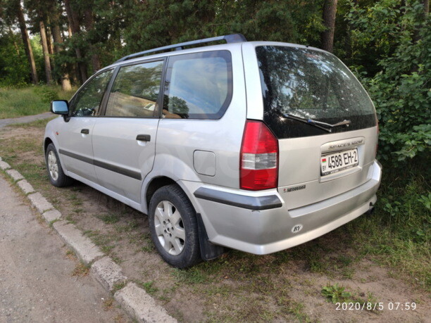 Mitsubishi Space Wagon Typ N50, 7 мест, 1998 г.
