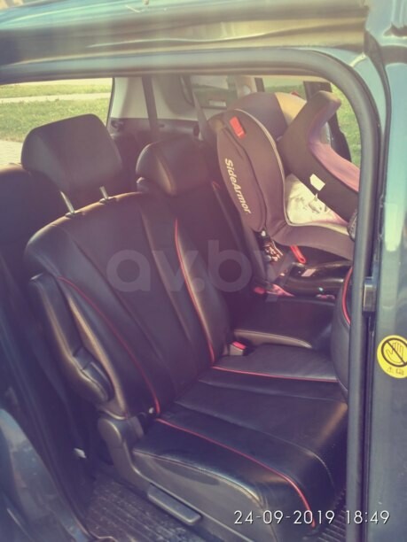Mazda 5 II, 7 мест, 2010 г.