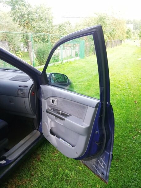 Kia Carens I · Рестайлинг, 2003 г.