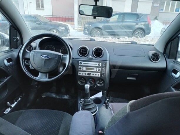 Ford Fiesta V, 2004 г.