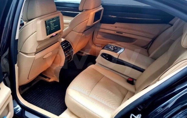 BMW 7 серия F02 (Long), 2010 г.