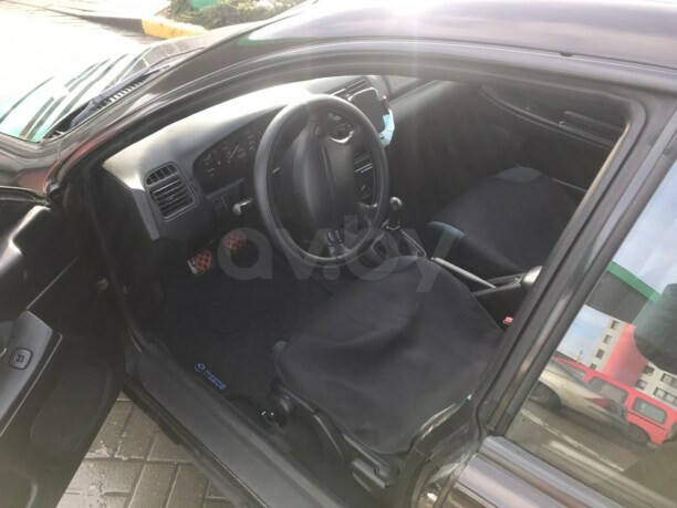 Mazda 323F, 1997 г.