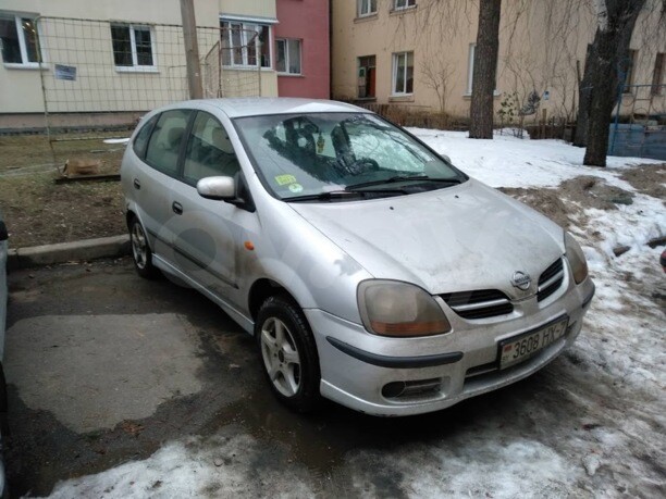 Nissan Almera Tino, 2001 г.