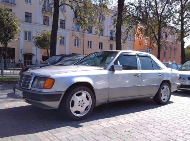 Mercedes-Benz E-Класс W124, S124, C124, A124, 1993 г.