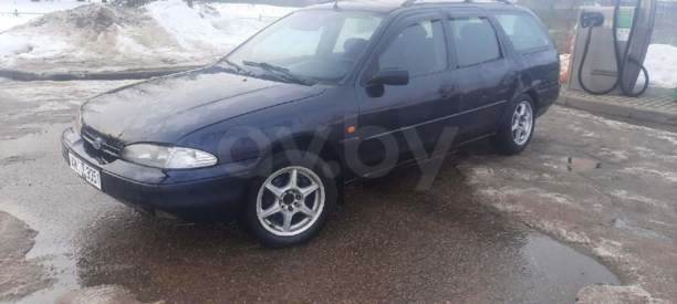 Ford Mondeo I, 1996 г.
