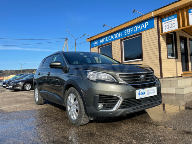 Peugeot 5008 II, 7 мест, 2017 г.
