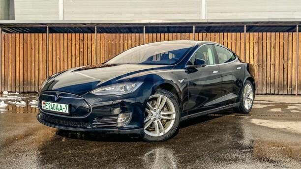 Tesla Model S I, 2014 г.