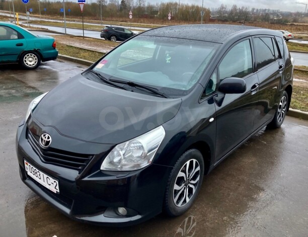 Toyota Verso I, 5 мест, 2011 г.