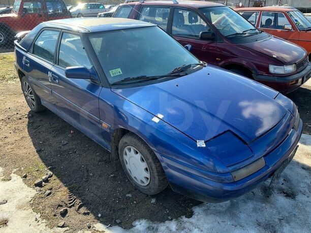 Mazda 323F, 1990 г.